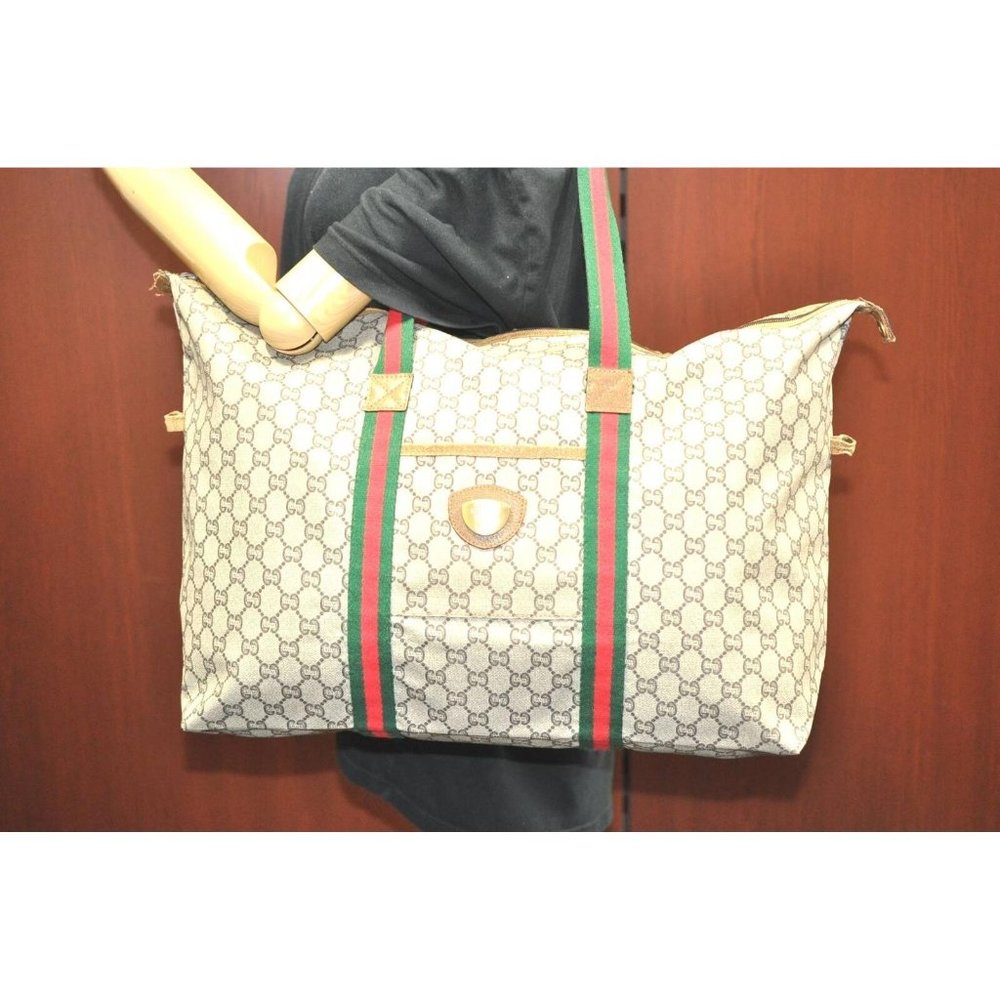 Gucci Gray Monogram Travel Tote with Green and Red Straps - Picture 12 of 12